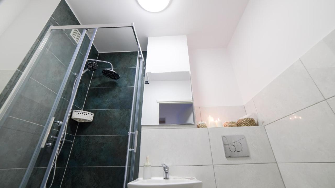 Wow Rooms Варшава Екстериор снимка