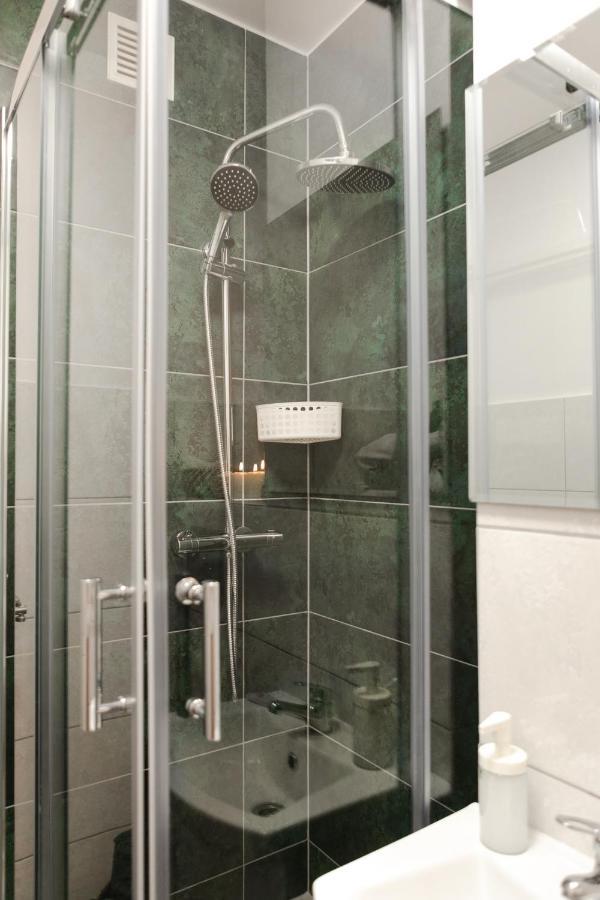 Wow Rooms Варшава Екстериор снимка
